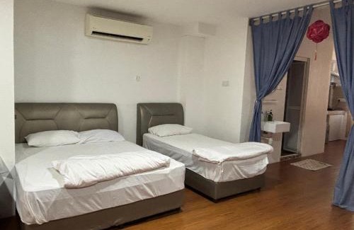 Taman Melaka Raya Hotel | The Traveler's Retreat, Melaka Raya, Malacca, Walk 10min to A'Famosa