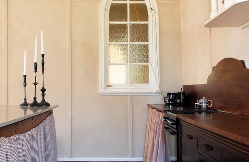 Gunbower Casa | The Travelling Bishop ~ Historic Church