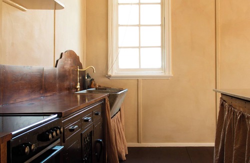 Gunbower Casa | The Travelling Bishop ~ Historic Church