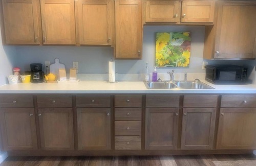 Newburgh Casa | The tree house ,1 bd. lovely loft in historic area