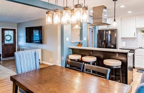 Northeast Heights Casa | The Tree House on Los Arboles