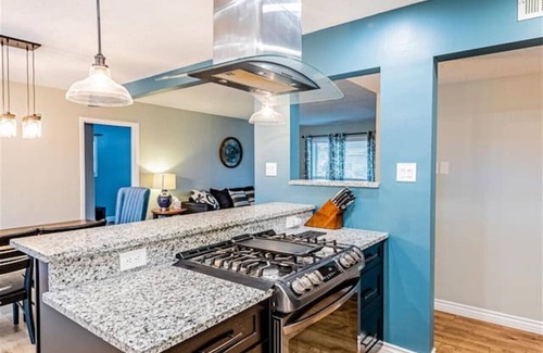 Northeast Heights Casa | The Tree House on Los Arboles