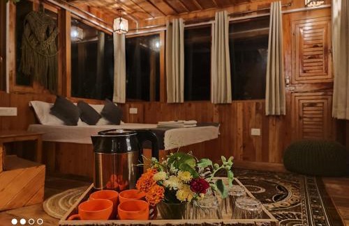 Banjar Casa | The Tree Top Treehouse Jibhi