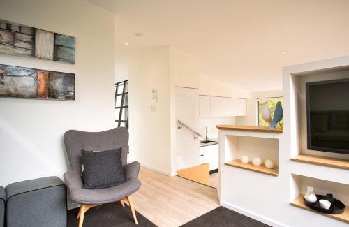 Ngaio Bay Casa | The Treehouse - Kaiteriteri Holiday Home