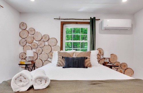 Middle Grove Casa | The Treehouse Lodge at Brookledge former girls summer camp -1 mi