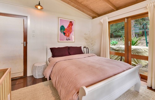 Milsons Passage Casa | The Treehouse @ Milsons Passage (Water Access Only!)