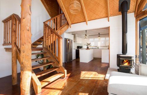 Culburra Beach Casa | The Treehouse Pet Friendly 2 Mins Walk to Beach