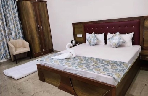 Kumarhatti Hotel | The Tribe Village
