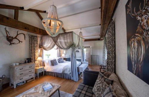 Holkham Casa | The Triumphal Arch West
