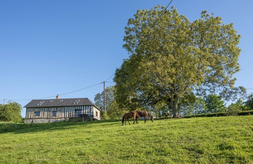 Roiville Cabaña | The Trotteurs’ Cottage with breathtaking View – Perfect quiet Holidays!