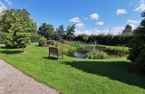 Overton-on-dee Complejo | The Trotting Mare Holiday Lets - Adults Only