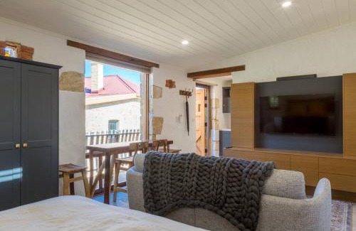 Uraidla Casa | The True Heart of Uraidla Studio