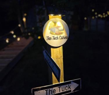 Lexington Otro | The Tuck