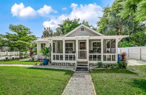 Bonita Springs Casa | The Tucker House