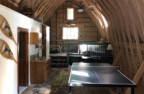 Ludington Casa | The Tudor Barn - Tudor Style Barn House. Sleeps 5!