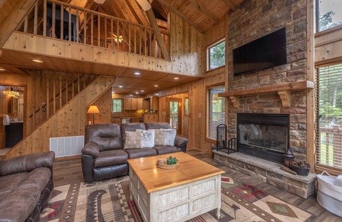 Wright City Chalet De Esquí | The Turrach Cottage by Innsbrook Vacations!