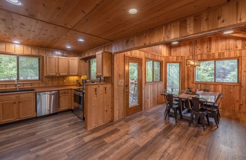 Wright City Chalet De Esquí | The Turrach Cottage by Innsbrook Vacations!