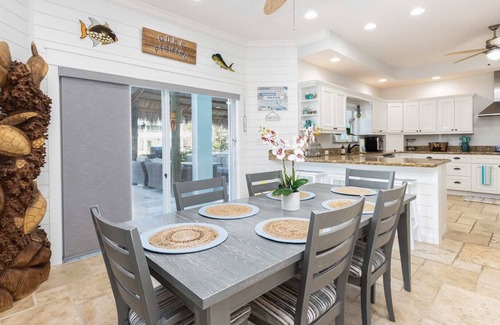 Venetian Shores Casa | The Turtle Nest | Pet Friendly! "Venetian Shores"