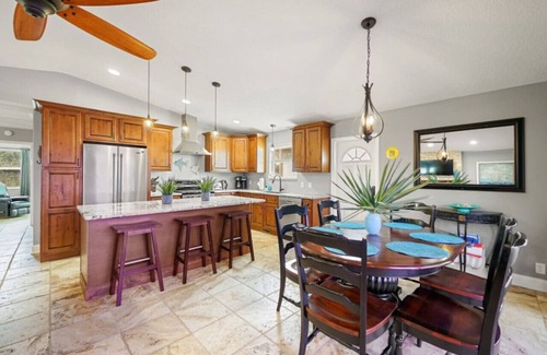 Butler Beach Casa | The Turtle`s Nest | Coastal holiday escape- private hot tub!