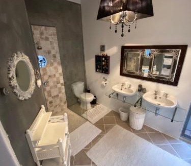 Newcastle Casa | The Tuscan Garden
