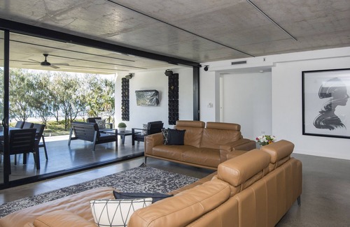 Mackay Harbour Villa | EL ALOJAMIENTO FRENTE AL MAR