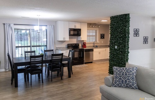 Lupton City Casa | The' Ultimate Getaway Spot ' only minutes away from the lake