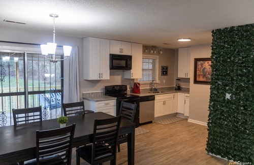 Lupton City Casa | The' Ultimate Getaway Spot ' only minutes away from the lake