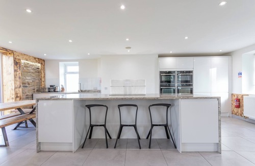 Ainley Top Casa | THE ULTIMATE HOLIDAY HOME!