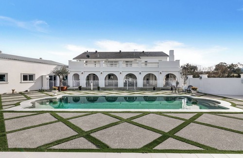 Mount Vernon Casa | The ultimate Stayz ! private estate in Sydney 39 mins from Sydney CBD !