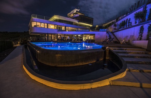 Gojar Villa | Villa lujosa y contemporánea en Granada, España