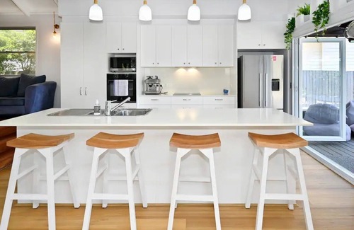 Mooloolaba Casa | The Ultimate - Waterfront Luxury at Mooloolaba ZC2