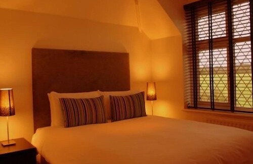 Old Windsor Hotel | The Union Inn