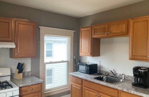 Bloomington Apartamento | The Upper Main Stay!