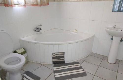 Bobonong Cama Y Desayuno | The upperroom bed and breakfast Bobonong