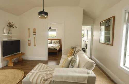 Stanley Apartamento | The Upstairs at Nine on Main