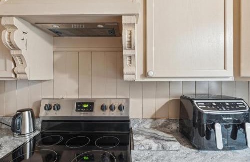 Detroit Casa | The Urban Delight in Detroit-DMC and Detroit lions