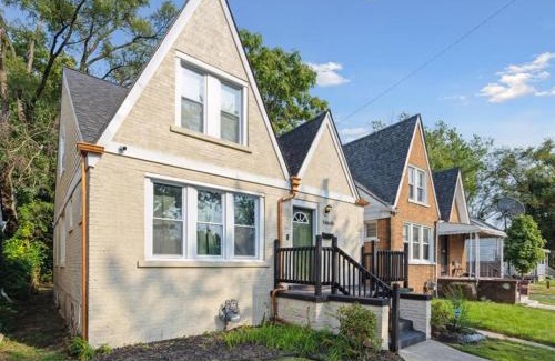Detroit Casa | The Urban Delight in Detroit-DMC and Detroit lions