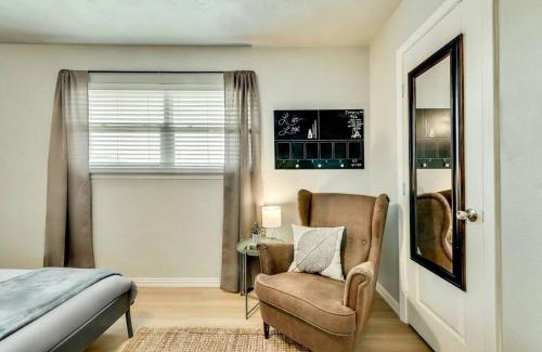 Old East Dallas Apartamento | The Urban Nook Arboretum Tickets Included