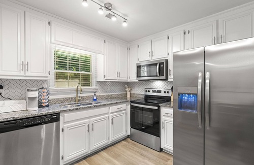 Marietta Casa | The Urban Nook - Stylish & Serene Escape