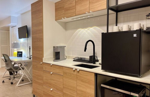 Communipaw Apartamento | The Urban Oasis - A Cozy studio in Jersey City quick commute to NYC