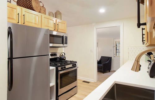 Allen Casa | The Urban Retreat. 30 Day Min
