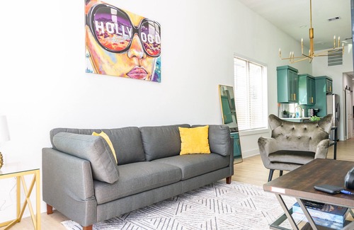 Greater East End Casa | The Vacationer A modern luxury 💎