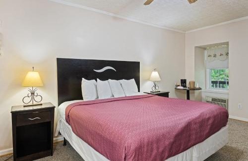 Maggie Valley Hotel | The Valley Inn