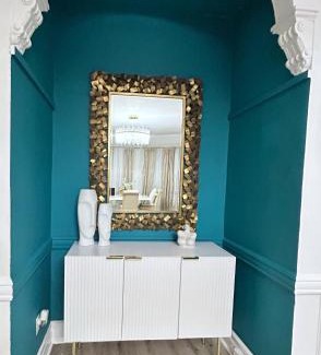 Forest Hill Apartamento | The Velvet Key near EWR airport &NYC
