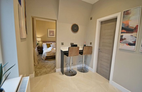 Rawtenstall Condominio | The Venice Suite at Moat House