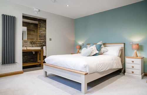 Honley Casa | The Venue Serviced Apartments