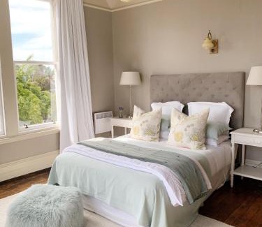 Oamaru Cama Y Desayuno | The Vicarage Boutique Bed and Breakfast Oamaru