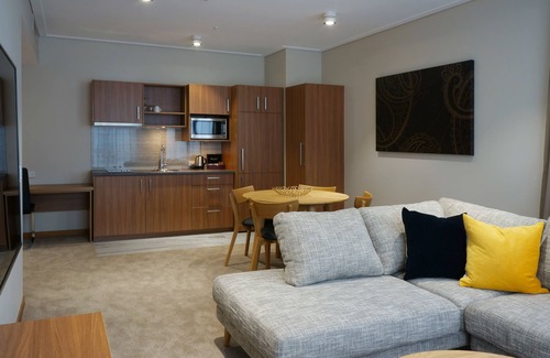 Dunedin City Centre Hotel | The Victoria Hotel Dunedin