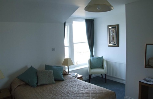 Rothesay Hotel | The Victoria Hotel