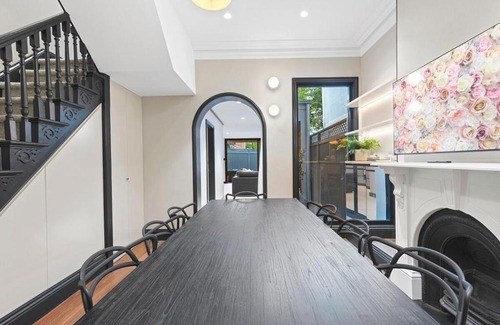 Ultimo Casa | The Victorian Stone Terrace